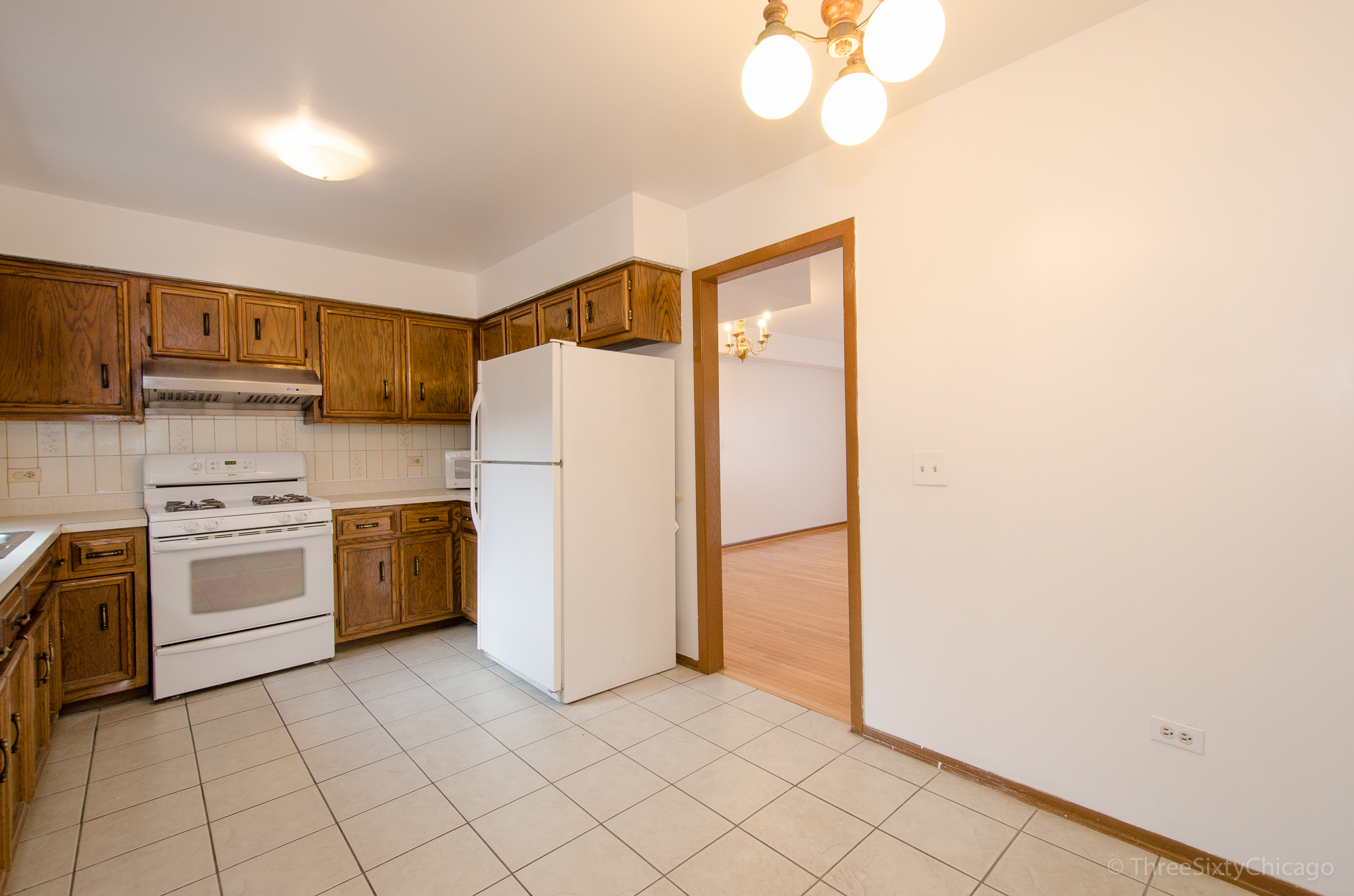 Large Townhome in Chinatown for Rent